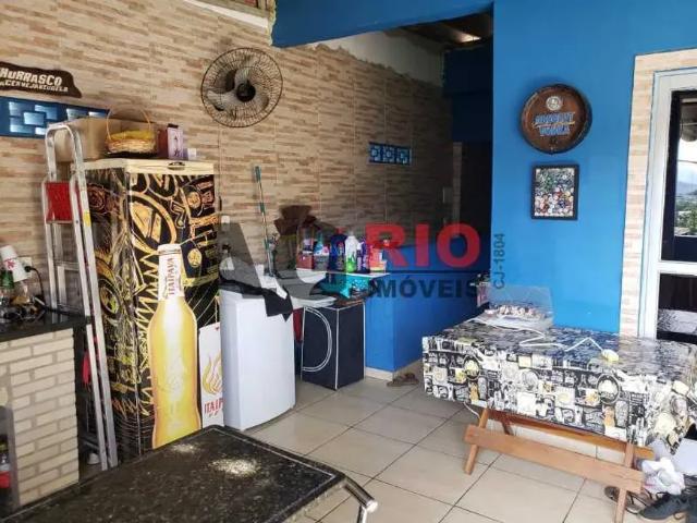 Apartamento: / Residencial / Realengo