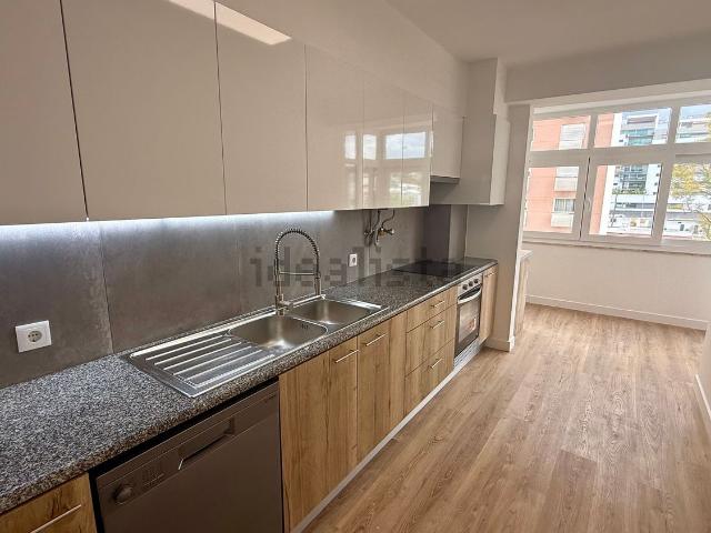 Apartamento, São Domingos de Benfica