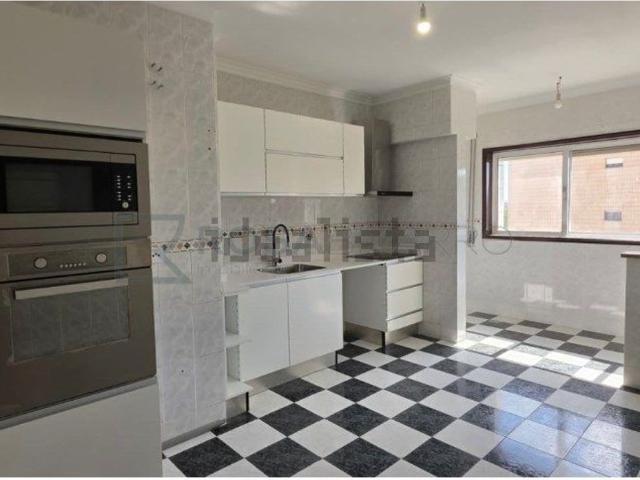 Apartamento, São João de Ver