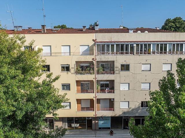 Apartamento, São José de São Lázaro e São João do Souto