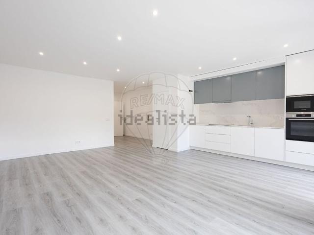 Apartamento, São José de São Lázaro e São João do Souto