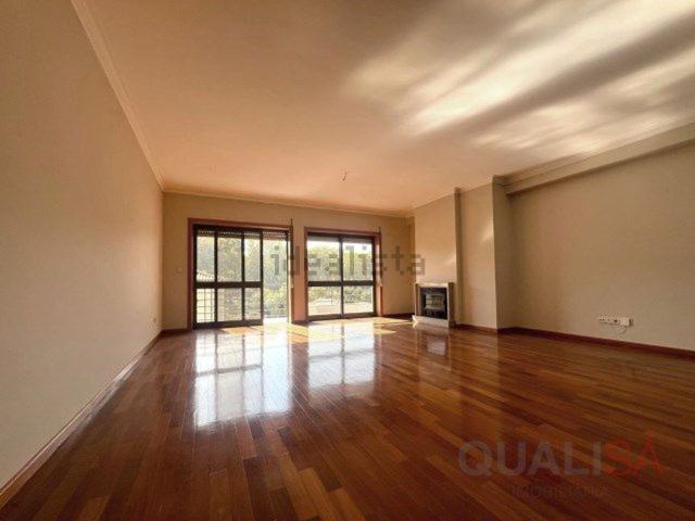 Apartamento, São José de São Lázaro e São João do Souto