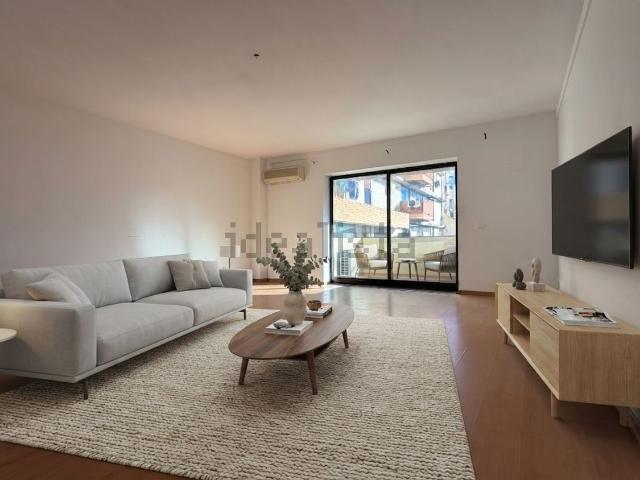 Apartamento, São Sebastião