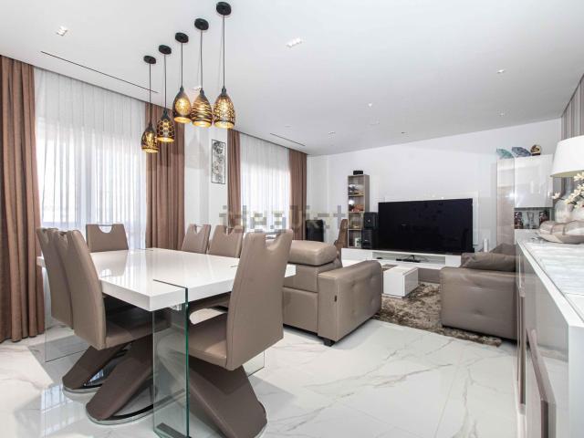 Apartamento, São Sebastião