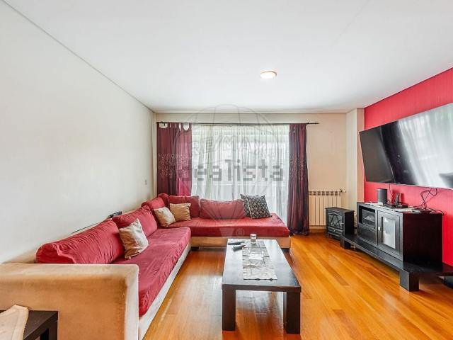 Apartamento, São Victor