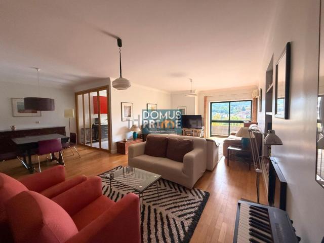 Apartamento, São Victor