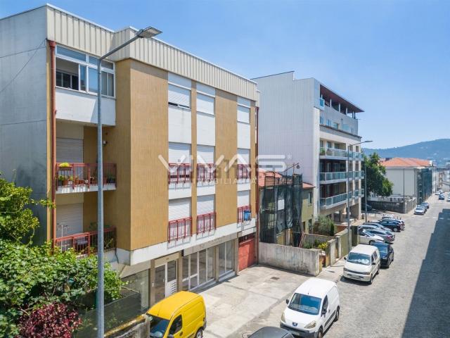 Apartamento, São Victor