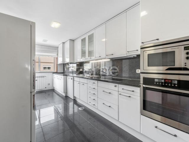 Apartamento, São Victor
