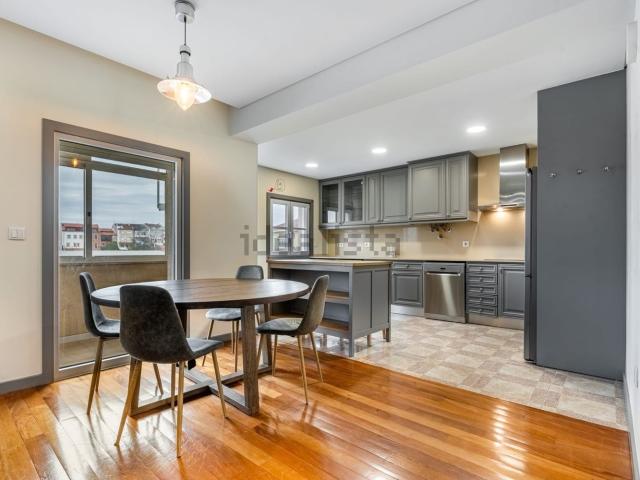 Apartamento, São Victor