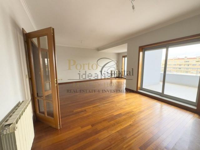 Apartamento, São Victor
