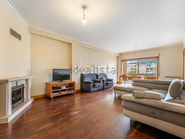 Apartamento, São Victor
