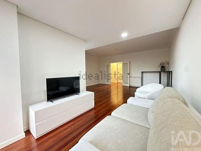 Apartamento, São Victor