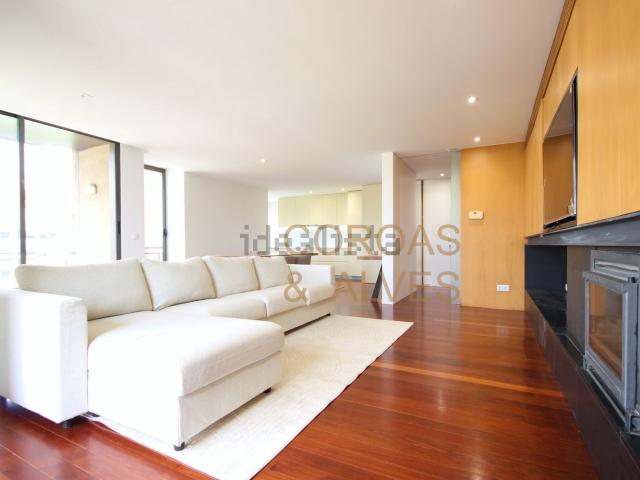 Apartamento, São Victor