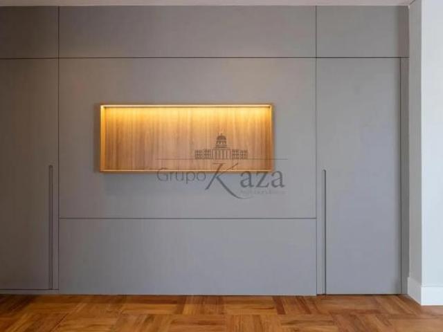 Apartamento Santa Cecília 3 Suítes 250m²