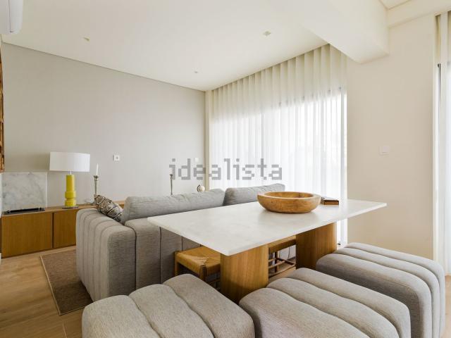 Apartamento, Santiago Sesimbra