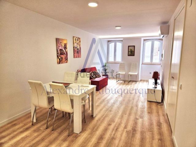 Apartamento, Santiago Sesimbra