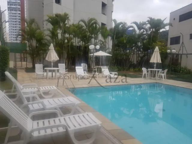 Apartamento Santo Amaro 3 Dormitórios 135m²