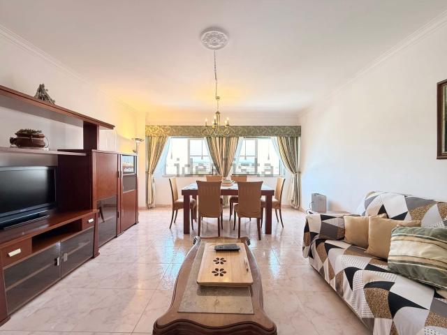 Apartamento, Sacavém e Prior Velho