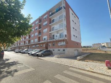 Apartamento à venda em Sarilhos Grandes