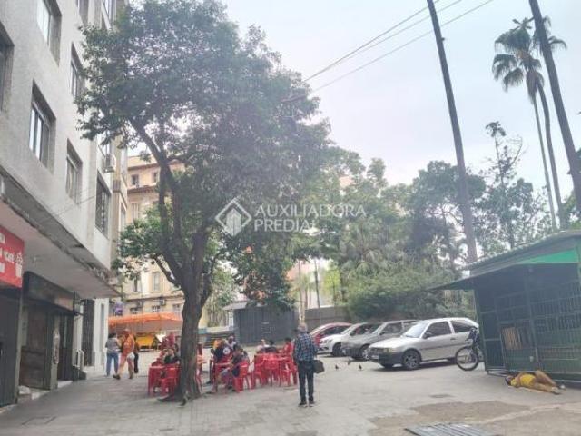Apartamento semi mobilhado próximo a URGS!