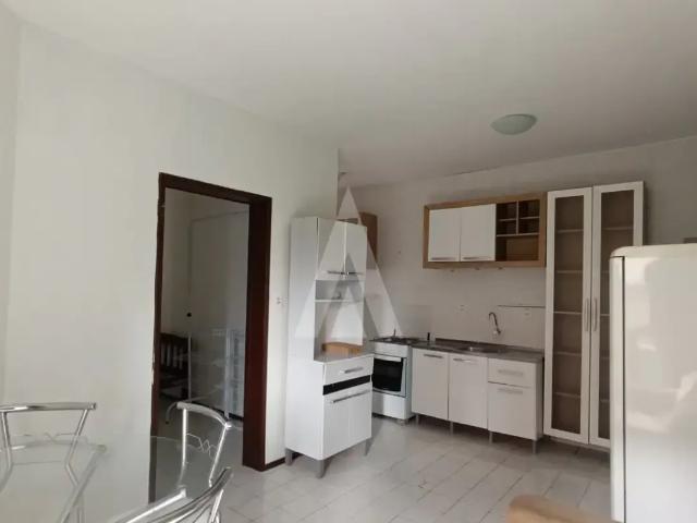 Apartamento semi mobiliado com 1 quarto e 1 vaga de garagem no Santo Antônio