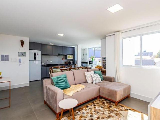 Apartamento semi mobiliado com 2 vagas COBERTAS