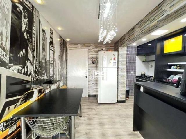 Apartamento semi mobiliado com 2 quartos, sendo 1 suíte à venda, 55 m² por R$ 489. Boqueirão Cur