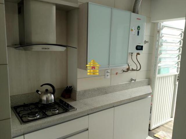 Apartamento semi mobiliado com terraço Bairro Scharlau
