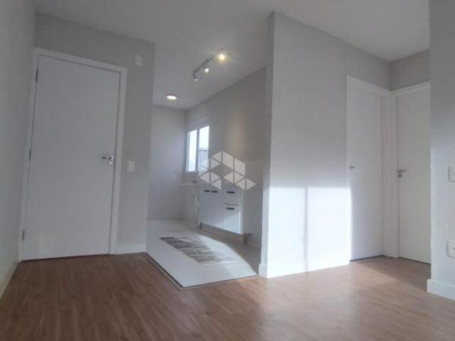 Apartamento semi mobiliado de 2 quartos bem localizado na Restinga