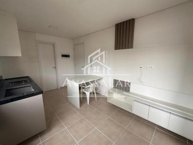 Apartamento semi mobiliado no bairro Portão, Curitiba PR