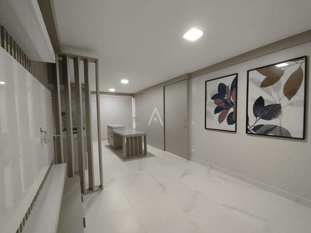 Apartamento semi mobiliado para locação no centro de Cascavel Pr