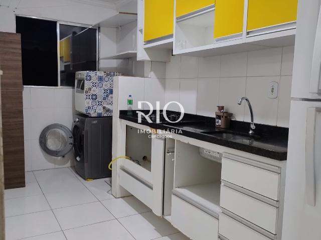 Apartamento semimobiliado no Manoel Julião