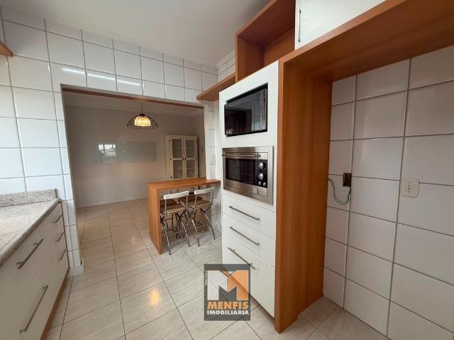 Apartamento Semimobiliado no Bairro Universitário