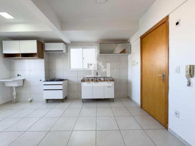 APARTAMENTO SEMIMOBILIADO NO BAIRRO HUMAITÁ