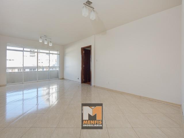 Apartamento Semimobiliado no Centro