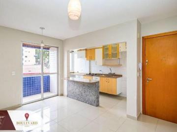 Apartamento semimobiliado no Edifício Martim Varela com 2 dormitórios à venda, 62 m² por R$ 407.000