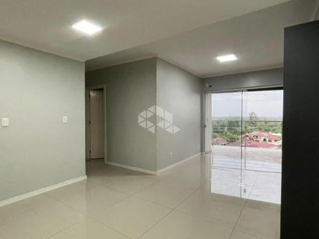 Apartamento semimobiliado de 2 dormitórios em Vera Cruz
