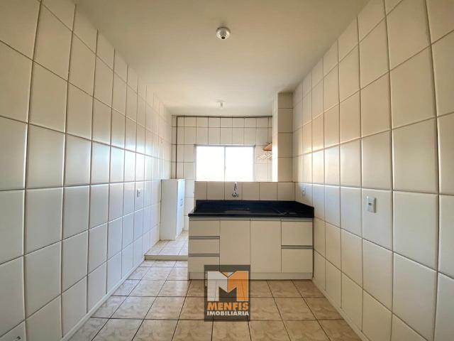 Apartamento SEMIMOBILIADO próximo a UDESC
