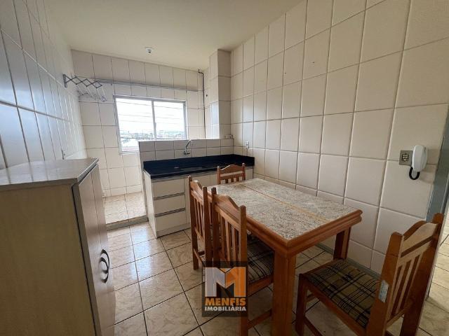 Apartamento semimobiliado próximo a Udesc