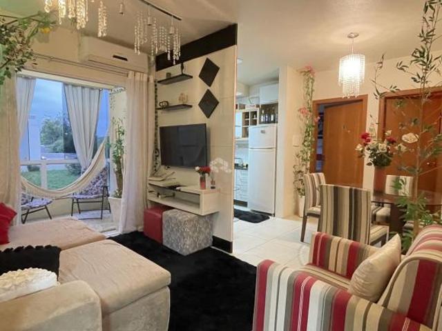 Apartamento SEMIMOBILIADO próximo a UNISC