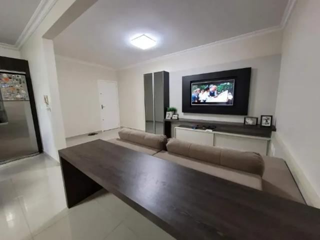 Apartamento semimobiliado á venda no Centro II em Brusque
