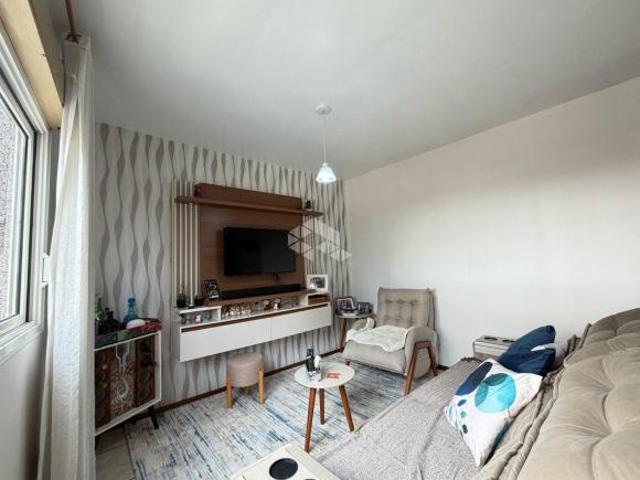 Apartamento semimobiliado, 3 quartos com dependência completa e vaga escriturada
