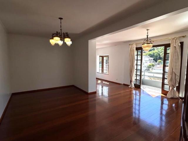 Apartamento Semimobiliado