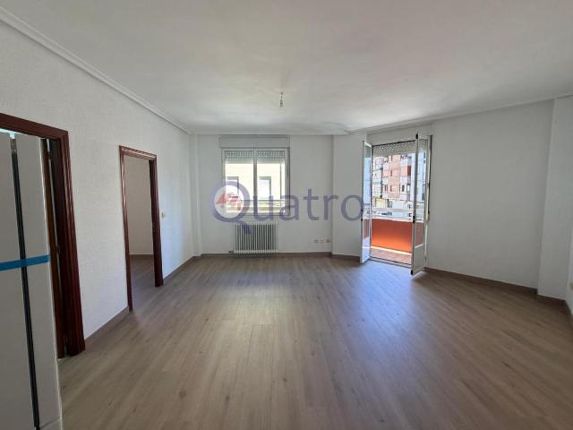 Apartamento sin amueblar a estrenar al lado del Paseo Salamanca