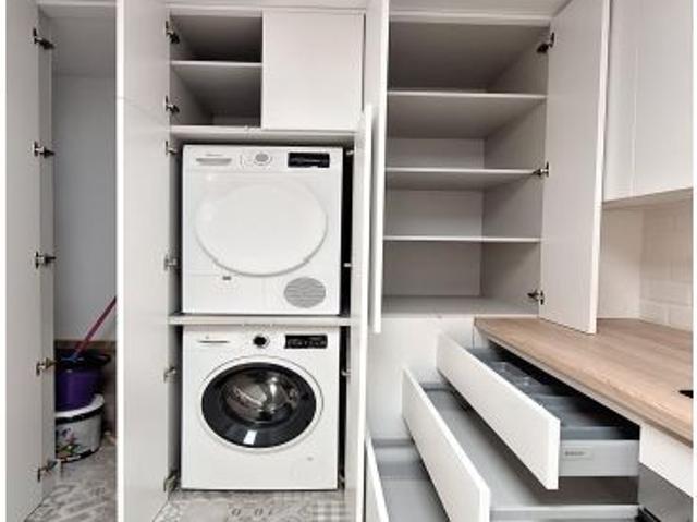 Apartamento SIN AMUEBLAR de un dormitorio y completamente reformado en la Plaza Cetina