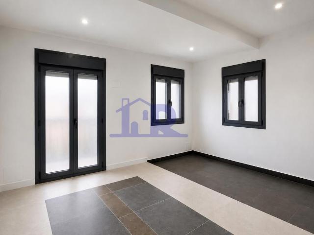 Apartamento sin amueblar en el centro Piso en alquiler en Cuenca