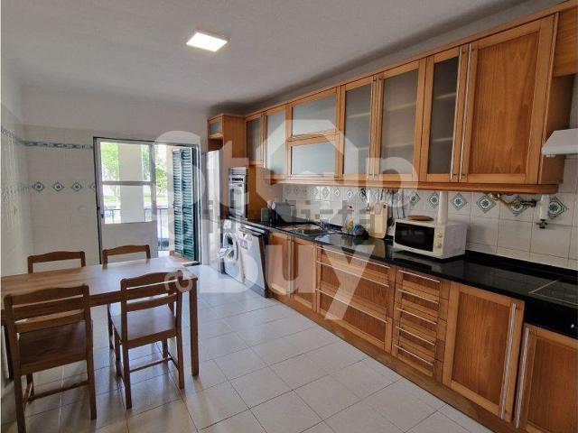 Apartamento, Sines