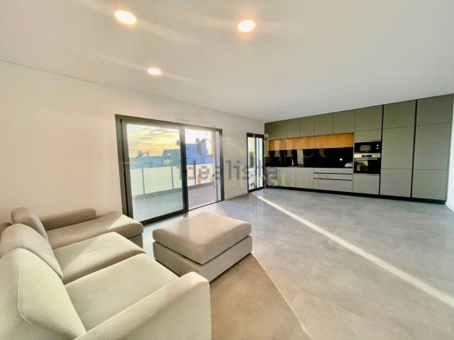 Apartamento, Pêra