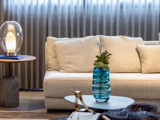 Apartamento sob medida com 4 suítes e 248 m²