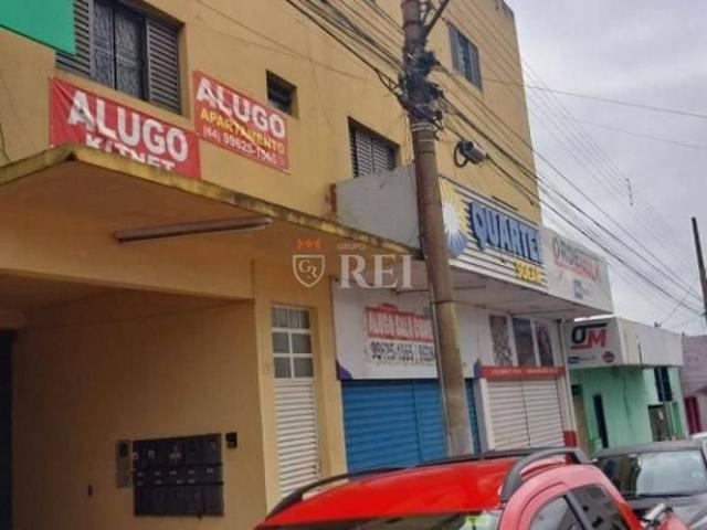Apartamento Sobreloja R$ 2.200,00